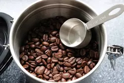 Ein guter Vorratsbehälter für Kaffeebohnen ist entscheidend